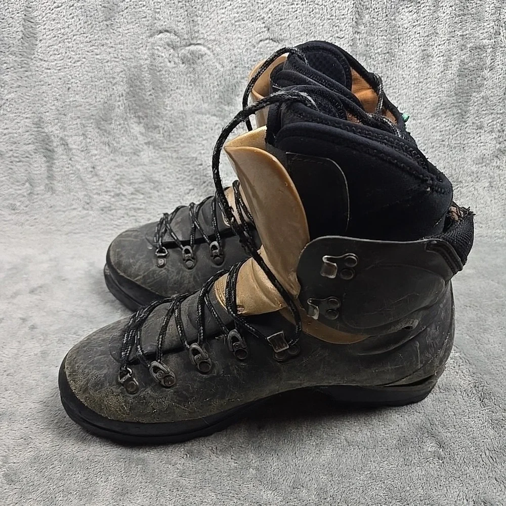 Scarpa Alpha Hard Shell Mountaineering Hiking Boots US Men's 9/10‎